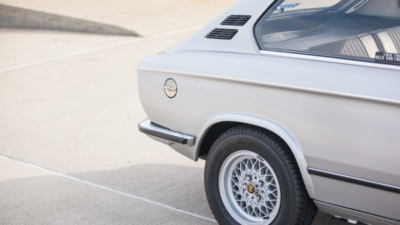Illustration for article titled An automotive unicorn - BMW 2000 tii Touring